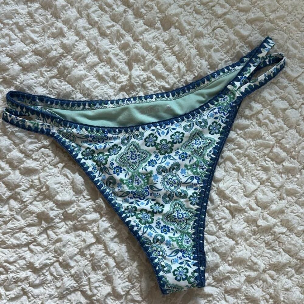 Hollister-co Women's multi Bikini-and-tankini-bottoms